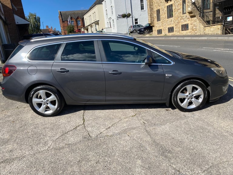 2011 Vauxhall Astra 1.6i 16V SRi 5dr ESTATE Petrol Manual