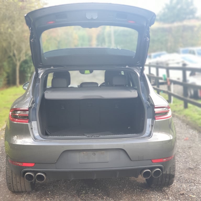 PORSCHE MACAN S (2015) 3.0 TD V6 S SUV 5dr Diesel PDK 4WD Euro 6 260P/S STUNNING