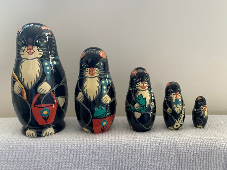 image for 5 pieces Russian Nesting Cats