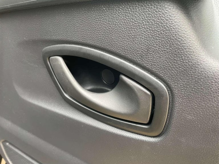 RENAULT TRAFIC 2.0 dCi Blue SL30 Advance Auto L1 H1 Euro 6 (s/s) 5dr 2025