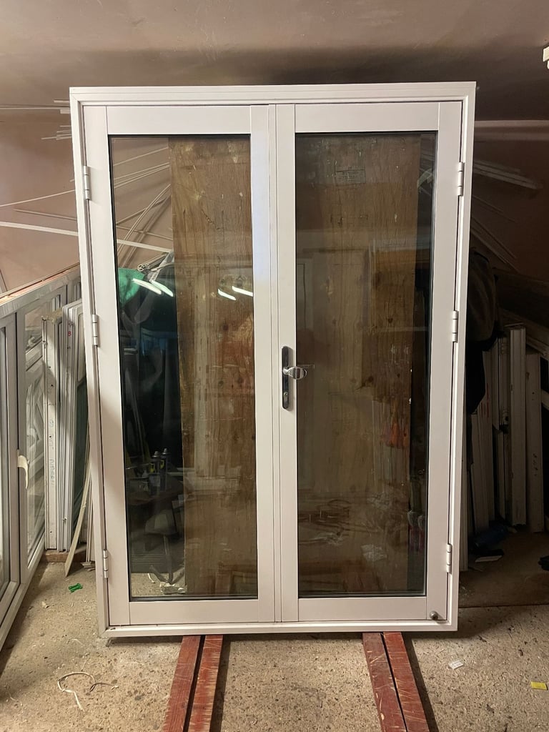 image for 201.5 x 139 cm - BEAUTIFUL MODERN ALUMINIUM DOUBLE GLAZED FRENCH DOORS (REF: DX197)