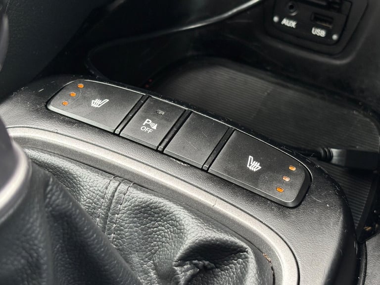 2015 Hyundai Santa Fe 2.2 CRDi Premium 4WD Euro 5 5dr (7 seat) ESTATE Diesel Manual