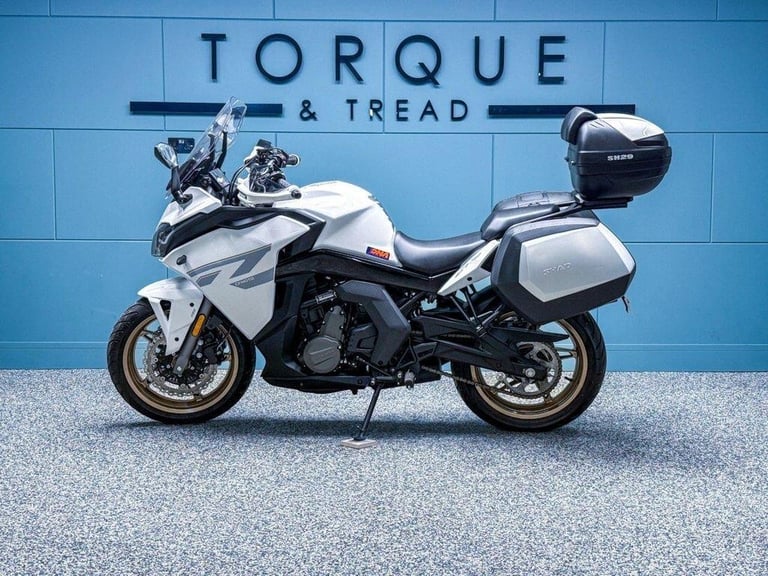 2022 22 CFMOTO 650GT 650 GRAND TOURING - LOW MILES - FULL SHAD LUGGAGE