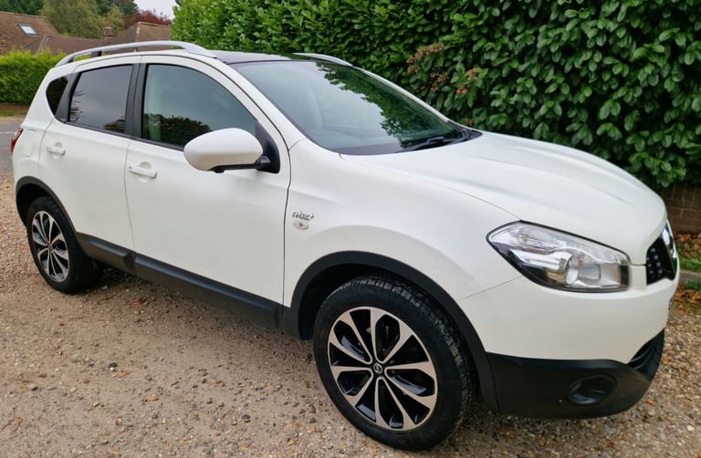 image for Nissan, QASHQAI, Hatchback, 2013, Manual, 1598 (cc), 5 doors