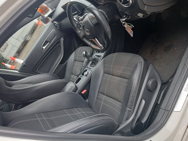 Mercedes-Benz, A CLASS, Hatchback, 2014, Manual, 2143 (cc), 5 doors