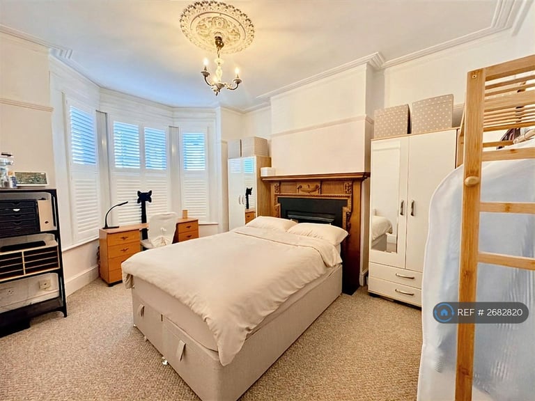 4 bedroom house in Wanlip Road, London, E13 (4 bed) (#2682820)