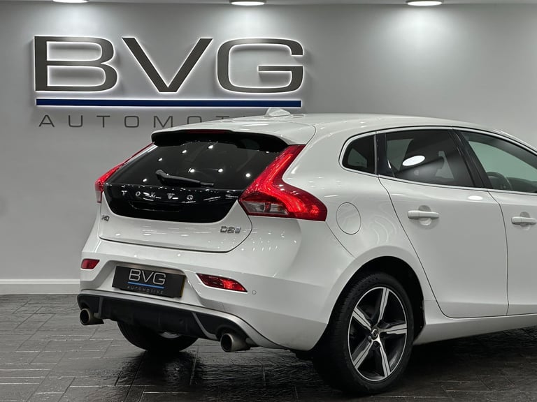 2017 Volvo V40 2.0 D2 R-Design Nav Plus Auto Euro 6 (s/s) 5dr HATCHBACK Diesel Automatic