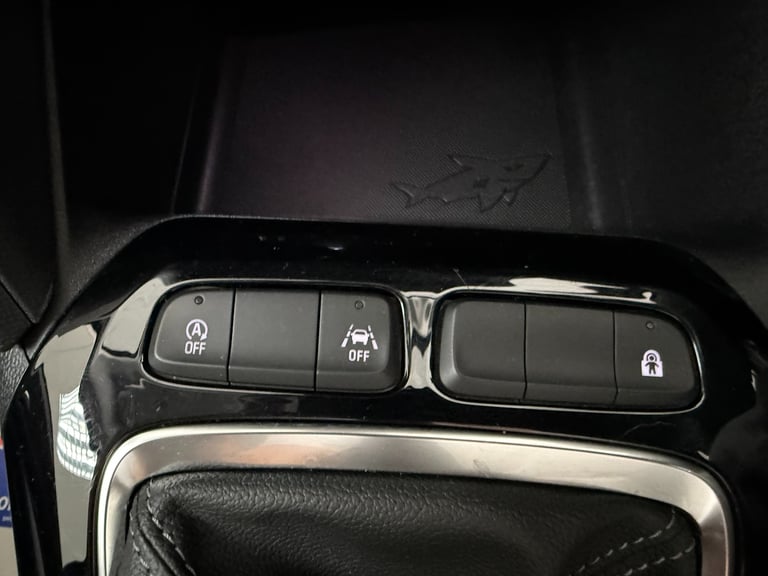 Vauxhall Corsa 1.2 Turbo SE Black Hatchback WARRANTY 12 MONTHS MOT