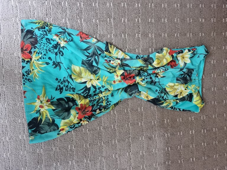 Dorothy Perkins size 8 summer dress (Petite)