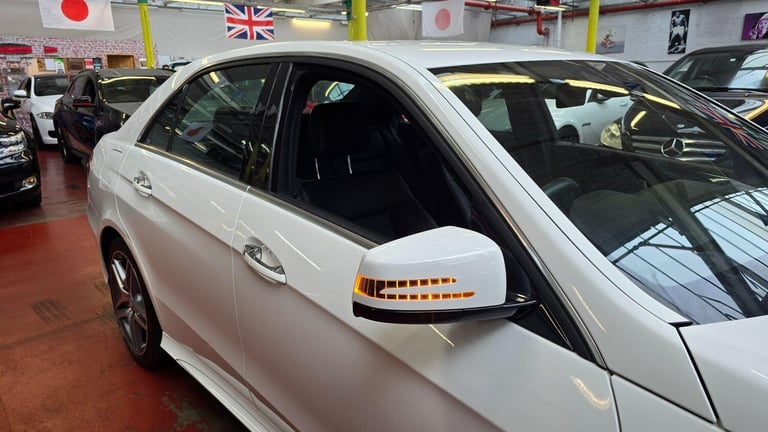  Mercedes-Benz E-Class 3.5 AUTO AMG LINE E350 AVANTGARDE Petrol Automatic