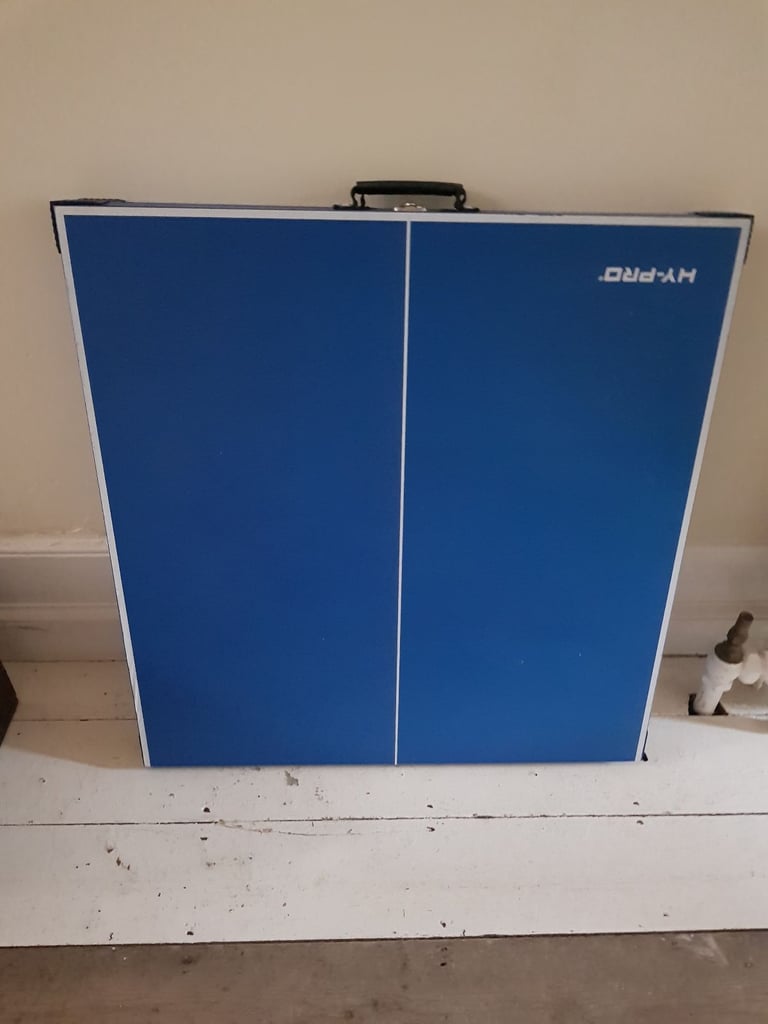 Hy-Pro folding table tennis table