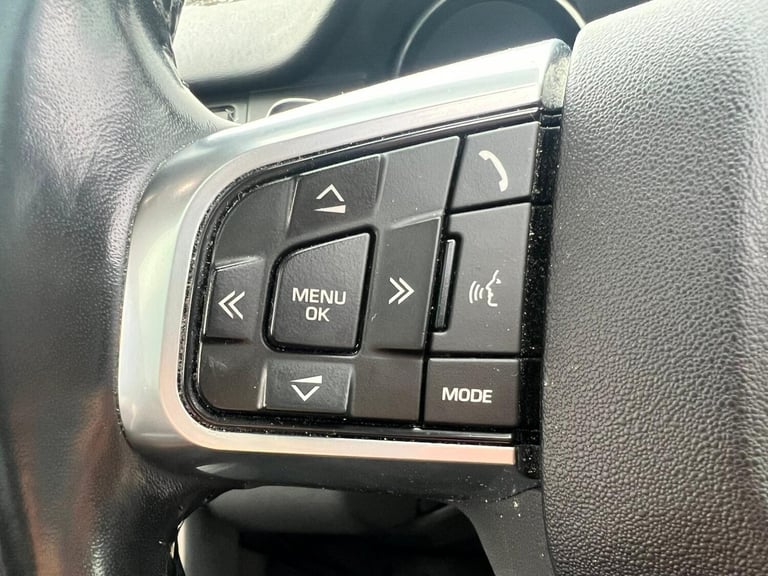 2017 Land Rover Discovery Sport 2.0 TD4 SE Tech Auto 4WD Euro 6 (s/s) 5dr ESTATE Diesel Automatic