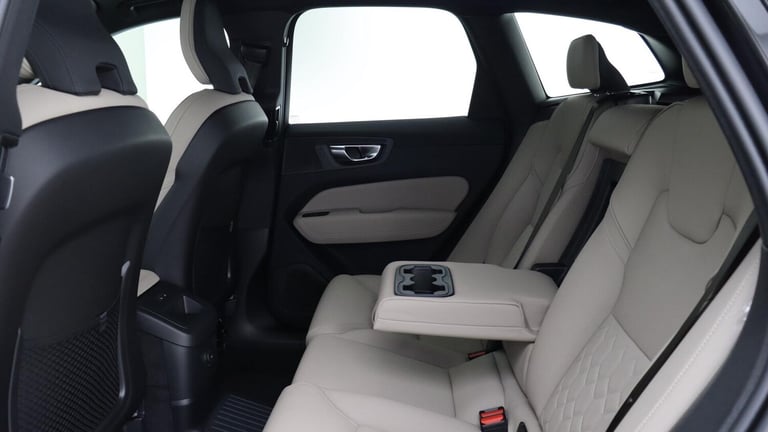  Volvo XC60 T6 AWD PHEV Plus Dark (360 Camera, Harman/Kardon, Adaptive Cruise) Petrol/Electric Hy...