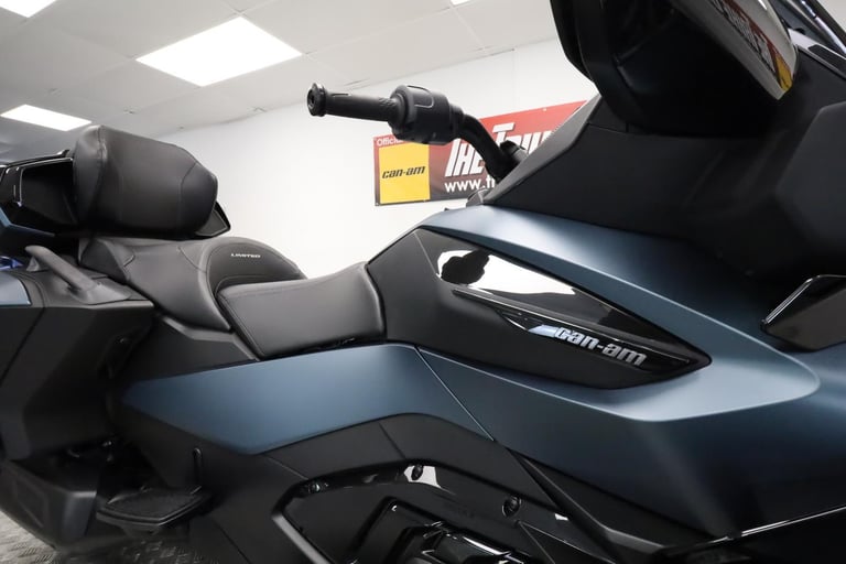 2025 Can-Am Spyder RT Limited Trike Mineral Blue Satin - IN STOCK NOW 