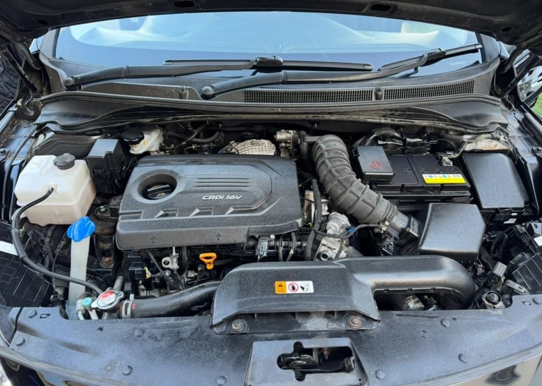 2016 HYUNDAI i40 1.7 CRDi S BLUE DRIVE ESTATE FULL MOT S/HIST RUNS/DRIVES GREAT!