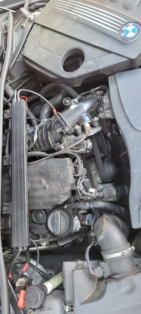 BMW, 3 SERIES, Saloon, 2011, Manual, 1995 (cc), 4 doors