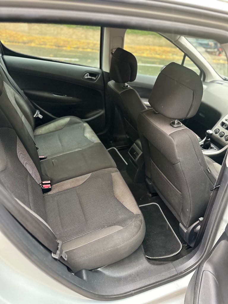 Peugeot, 308, Hatchback, 2009, Manual, 1560 (cc), 5 doors