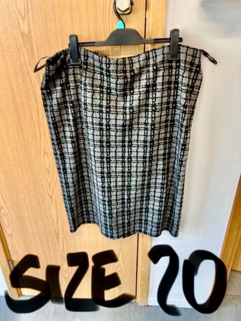 Ladies Clothing size 20/XL