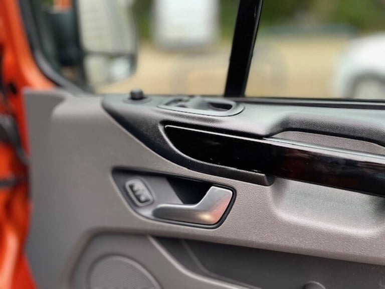 2019 Ford Transit Custom 320 EcoBlue Limited Combi Van Diesel Automatic