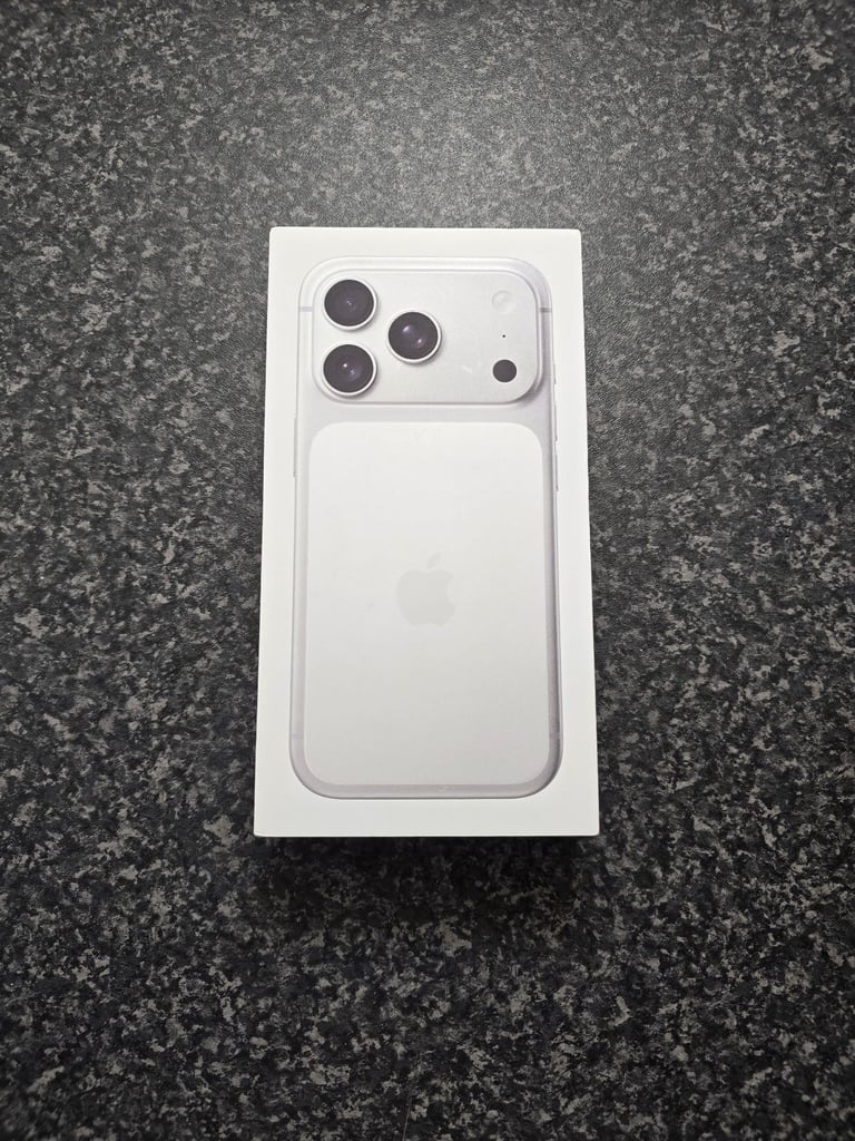 Iphone 17 pro (BRAND NEW)