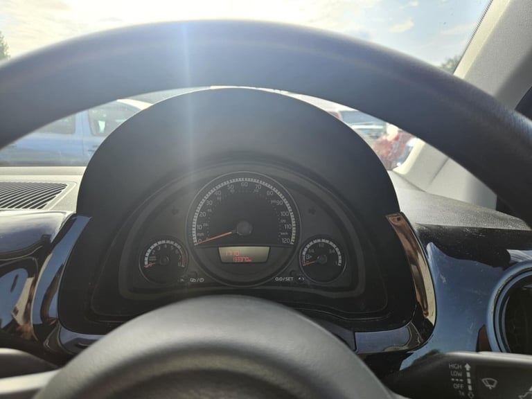 2015 Volkswagen up! 1.0 Move Up 5dr HATCHBACK Petrol Manual