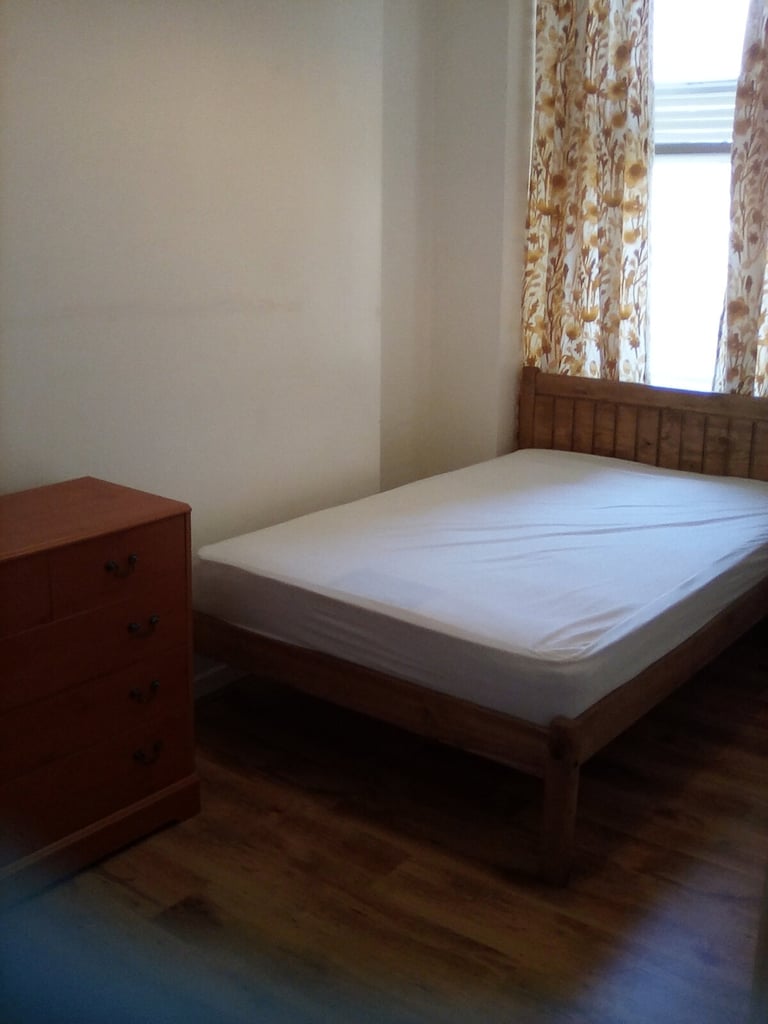 Separate and Spacious 2 Bed Flat available for Rent in - CF24 3QB