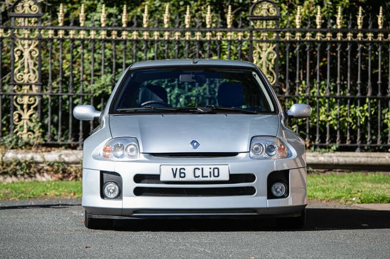 2002 Renault CLIO SPORT V6 3.0 V6 24V Renaultsport 3dr HATCHBACK PETROL Manual