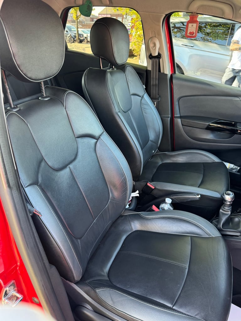 Renault, CAPTUR, Hatchback, 2017, Manual, 1461 (cc), 5 doors