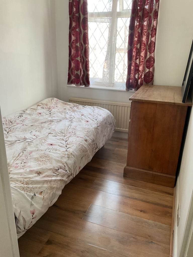 Room to rent 