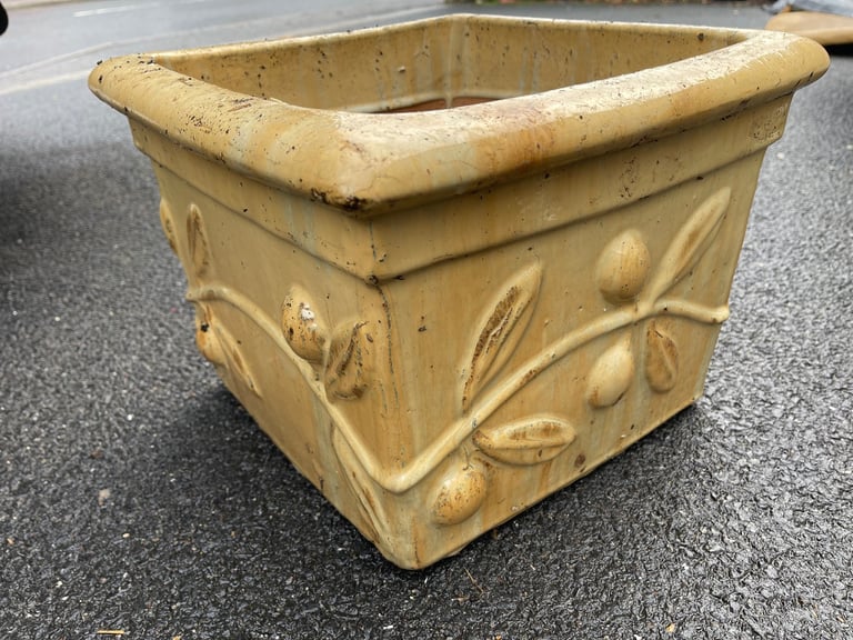 image for Ceramic planter £10