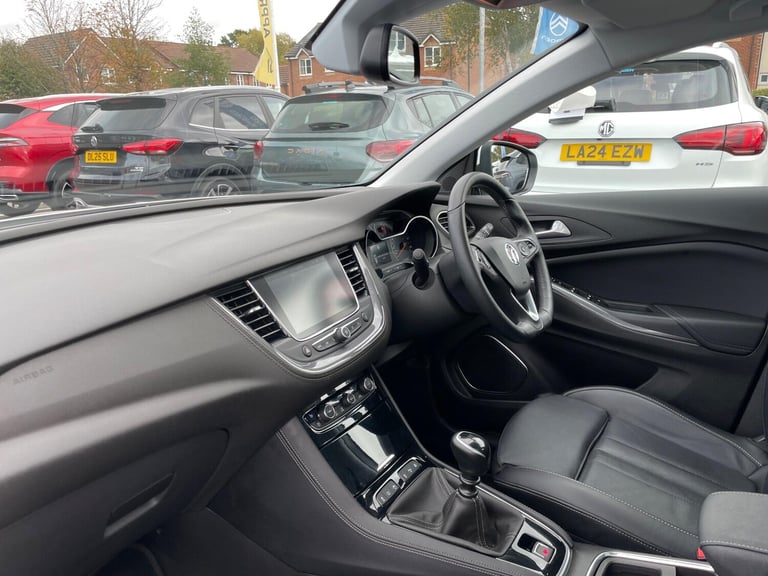 2020 Vauxhall Grandland X 1.5 Turbo D BlueInjection Elite Nav Euro 6 (s/s) 5dr HATCHBACK Diesel M...