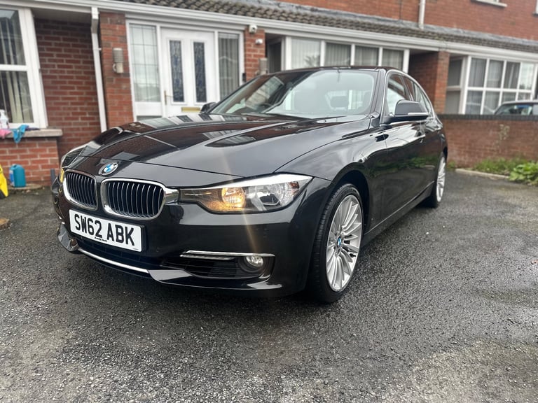 BMW 3 SERIES 328i LUXURY 245BHP WITH HIYH MPG