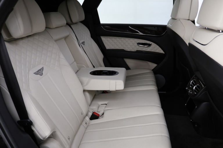 2021 Bentley Bentayga 4.0 V8 Base SUV 5dr Petrol Auto 4WD Euro 6 (s/s) (550 ps) ESTATE Petrol Aut...