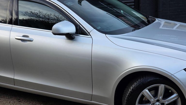 VOLVO S90 2.0 D4 Momentum Auto Euro 6 (s/s) 4dr 2018