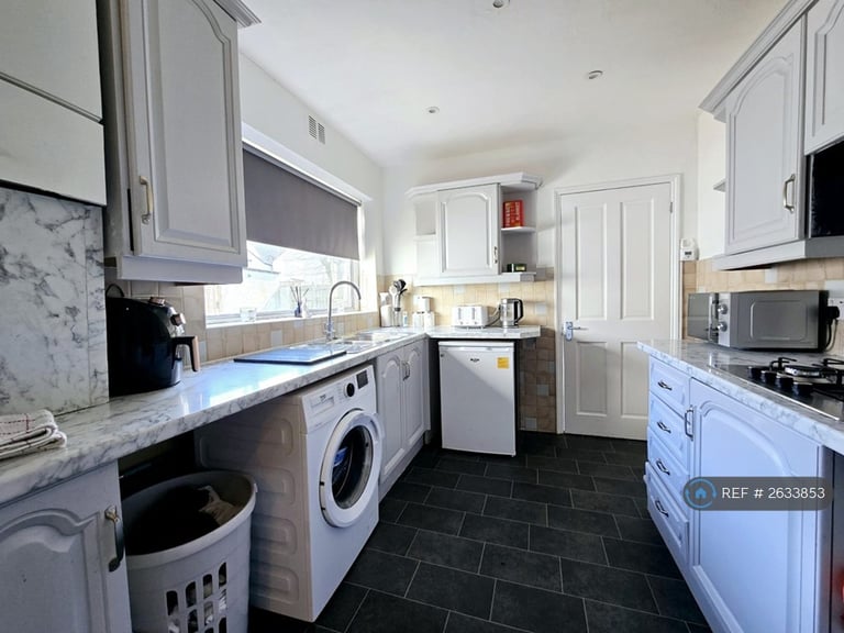 1 bedroom in St. Johns Road, Gillingham, ME7 (#2633853)