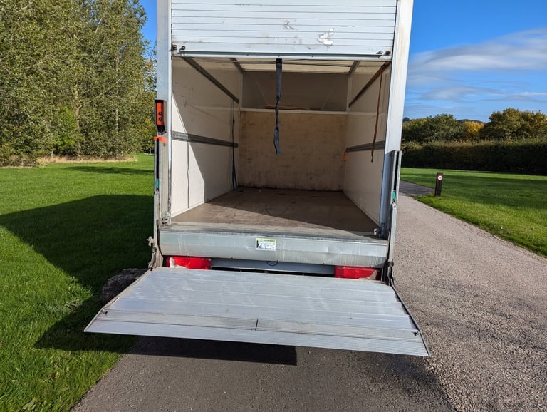  MERCEDES-BENZ SPRINTER 3.5t Progressive Luton Tail Lift