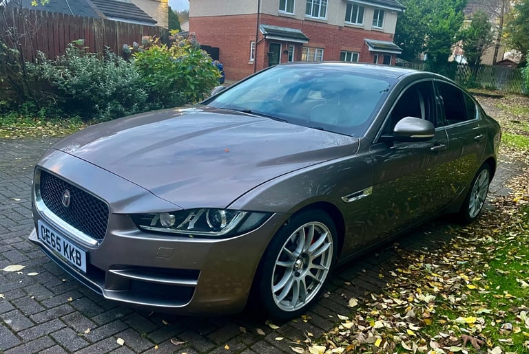 Jaguar xe 2016 Automatic full MOT 