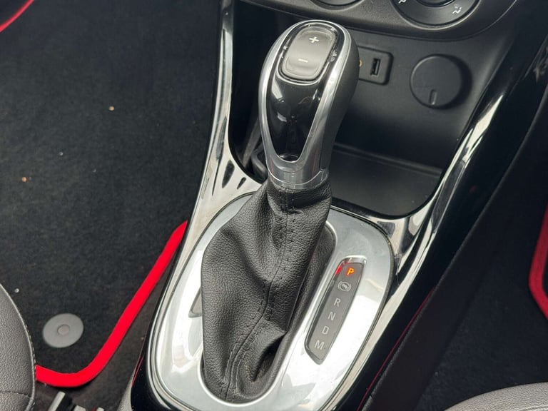 2016 Vauxhall Corsa 1.4 Corsa SE Automatic 3dr - NATIONAL DELIVERY* Hatchback Petrol Automatic