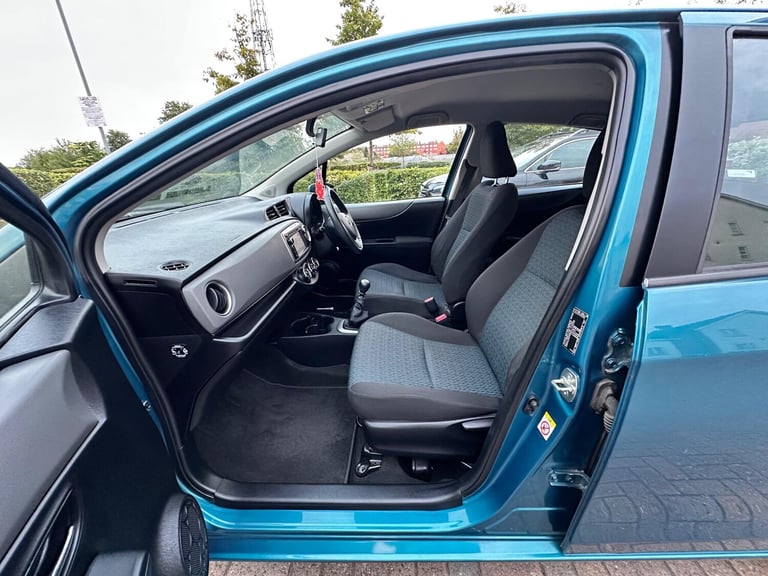2013 Toyota Yaris 1.33 Dual VVT-i TR Euro 5 5dr HATCHBACK Petrol Manual