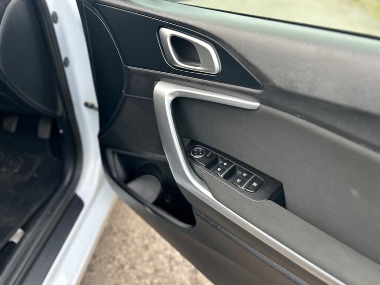 2021 Kia Ceed 1.6 CRDi MHEV 2 NAV Sportswagon Euro 6 (s/s) 5dr ESTATE Diesel/Electric Hybrid Manual