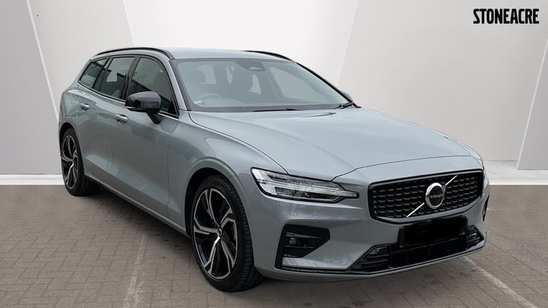 image for 2025 Volvo V60 Plus, B4 Mild hybrid, Petrol, Dark ESTATE Petrol/Electric Hybrid Automatic