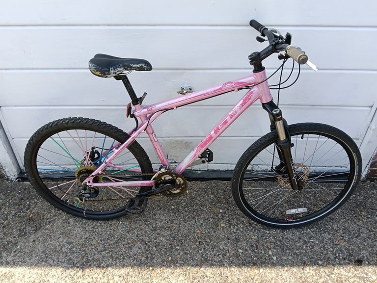 GT avalanche mountain bike, triangle rear frame,many new parts fitted 👍