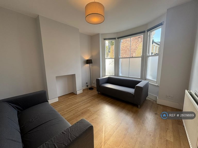 4 bedroom house in Fenham Road, London, SE15 (4 bed) (#2609889)
