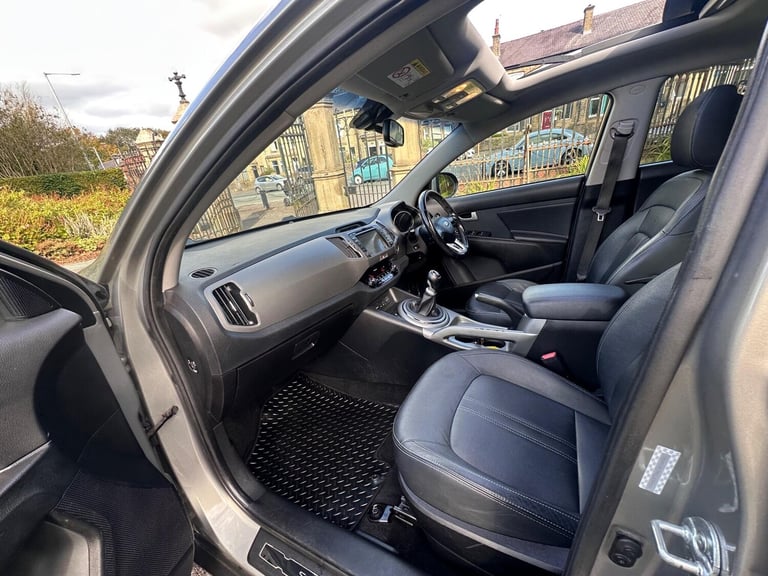 2015 Kia Sportage 2.0 CRDi KX-4 SUV 5dr Diesel Manual AWD Euro 5 (181 bhp) ESTATE Diesel Manual