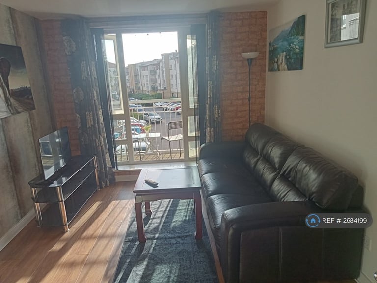 1 bedroom flat in Allanfield Place, Edinburgh, EH7 (1 bed) (#2684199)