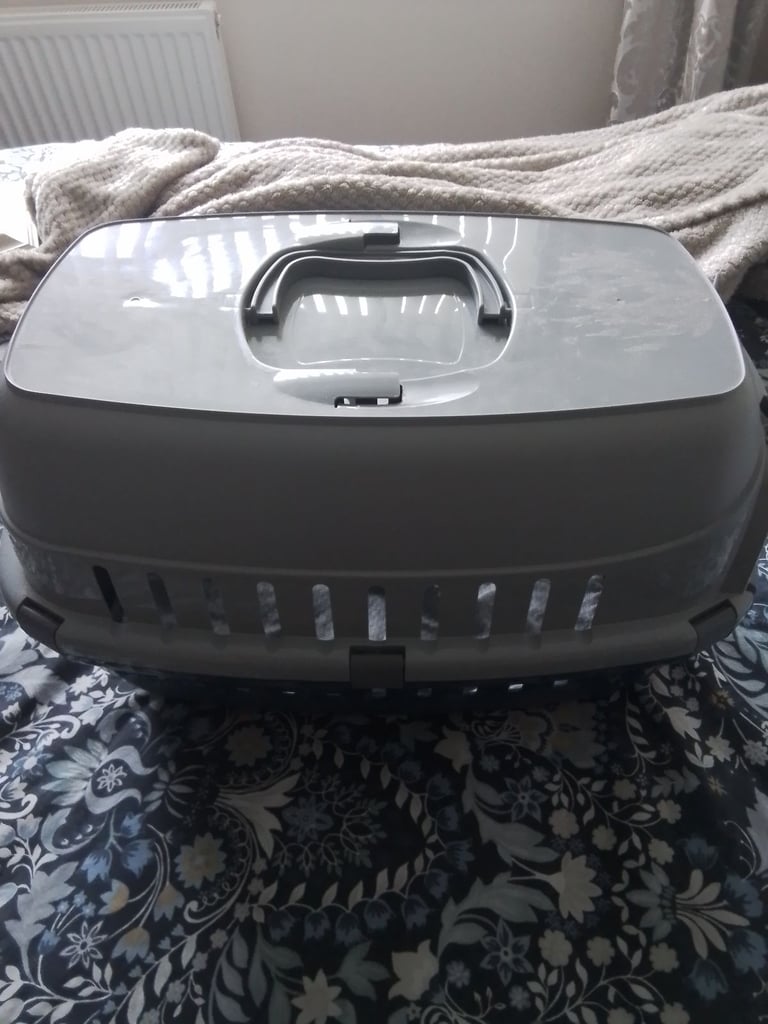 Small dog or cats trave cage