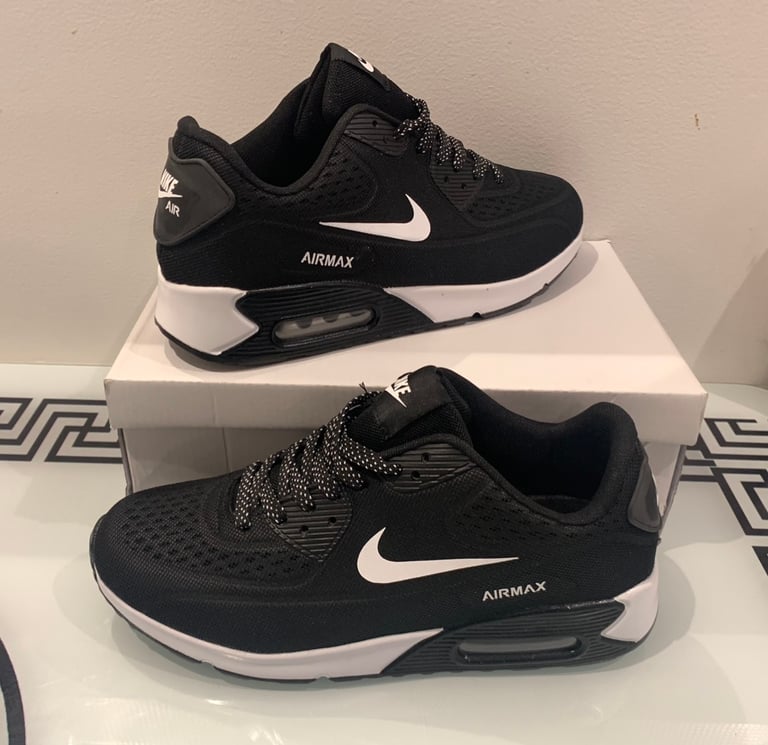 Nike Air Max 90 Mens Trainers Size 11 9 | in Barking, London | Gumtree