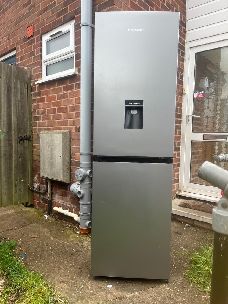 image for Fridge freezer **can deliver**