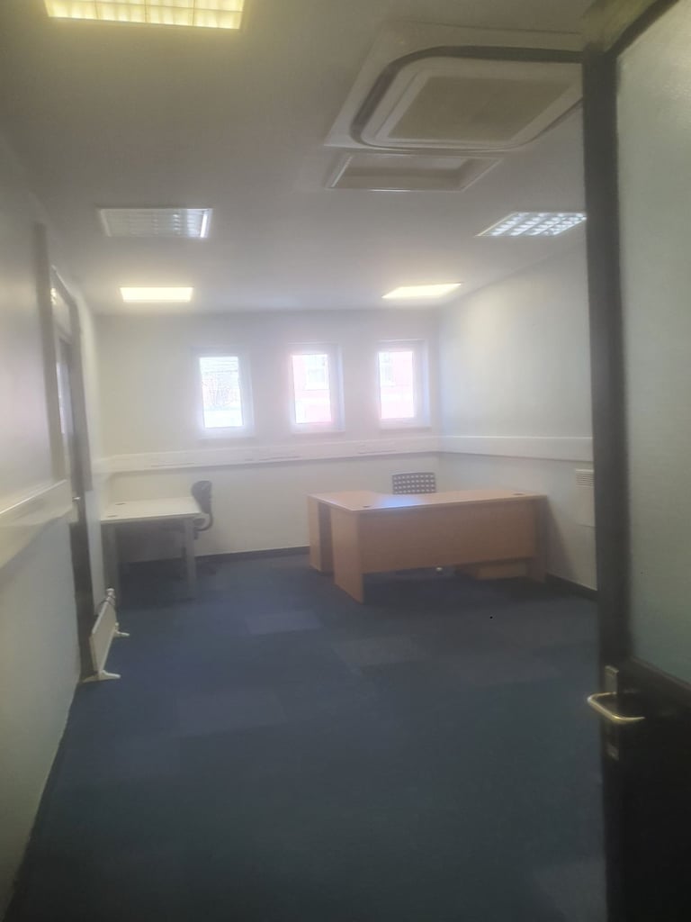 image for UNIT -WORKSPACE TO LET BIG SPACE
