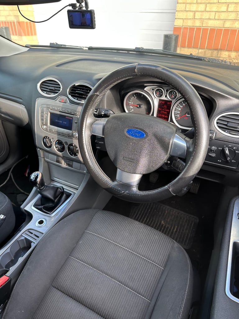 2011 Ford Focus 1.6 Tdci Diesel 12 Months Mot Full Service Good Condition Car